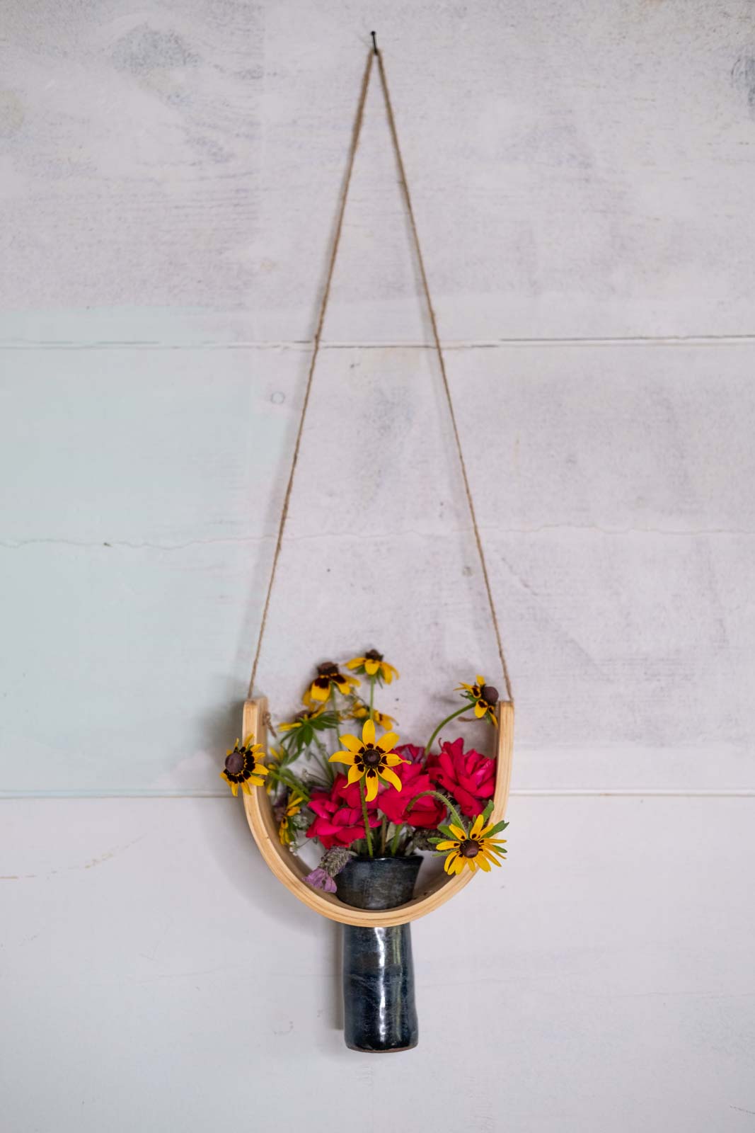 Cradle Wave Plant and Bouquet Hanger, Air Plant Holder, Plant Display, Boho Wall Hanging, Hanging Planter Indoor, Geometric Plant Hanger